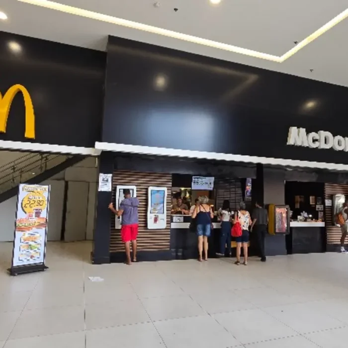 McdonaldsRua-20Bar-C3-A3o-20De-20Lad-C3-A1rio566.Foto-20da-20Fachada-20API.185443-2.webp-2