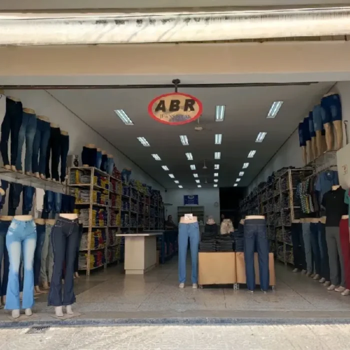 abr-jeans-rua-saiao-lobato-89_fachada_253202510230.webp