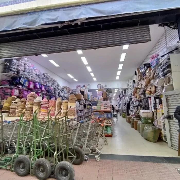 armarinhos-coloridos-rua-tiers-802