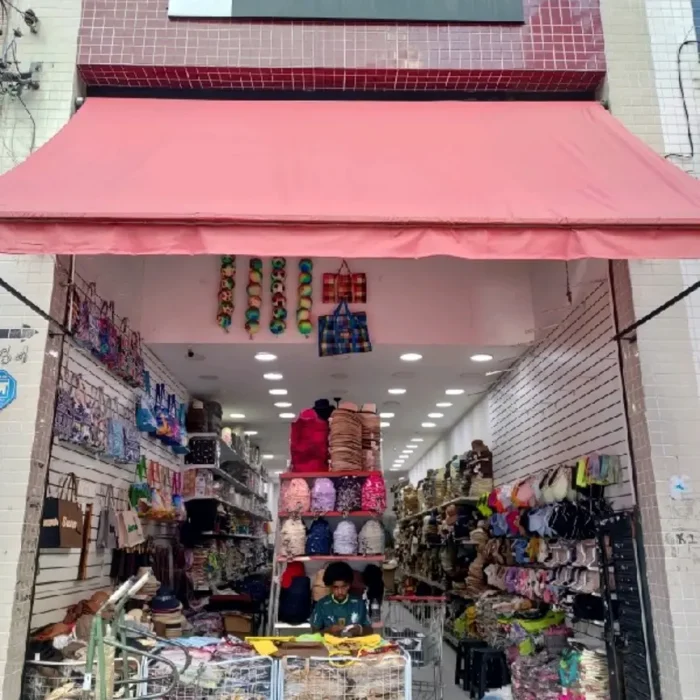 casa-chapeu-qiu-rua-tiers-634_fachada_120320251510-1