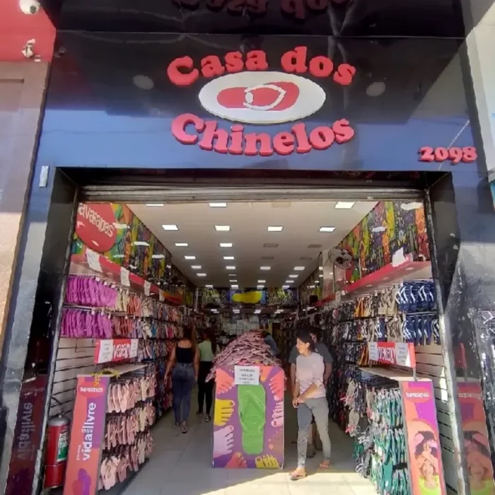 casa-dos-chinelos-avenida-rangel-pestana-2098_fachada_280520251412-1