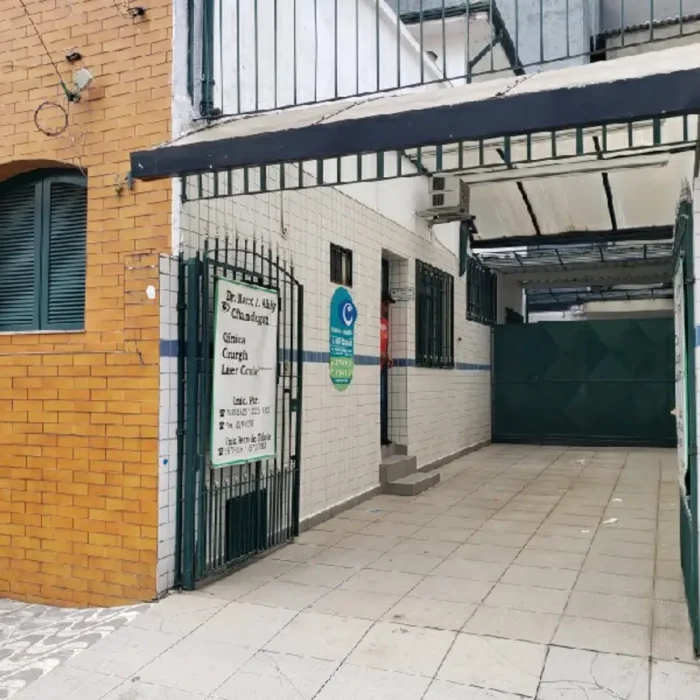 clinica-dr-marco-a-albhy-oftalmologista-rua-hannemann-51_fachada_