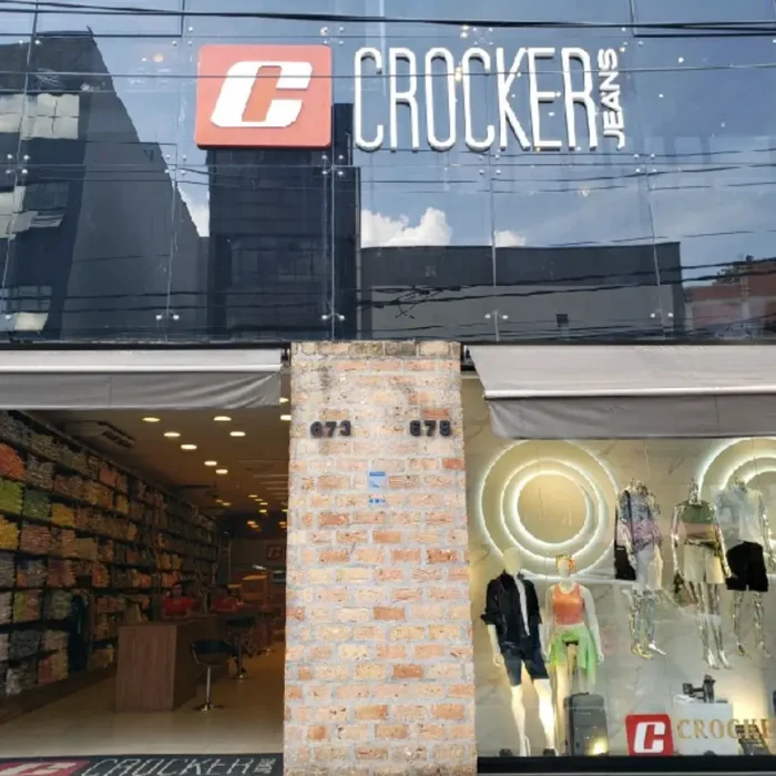 crocker-jeans-rua-oriente-673_fachada_