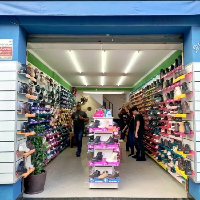 du-sergio-calcados-rua-cavalheiro-255_fachada_130520251410