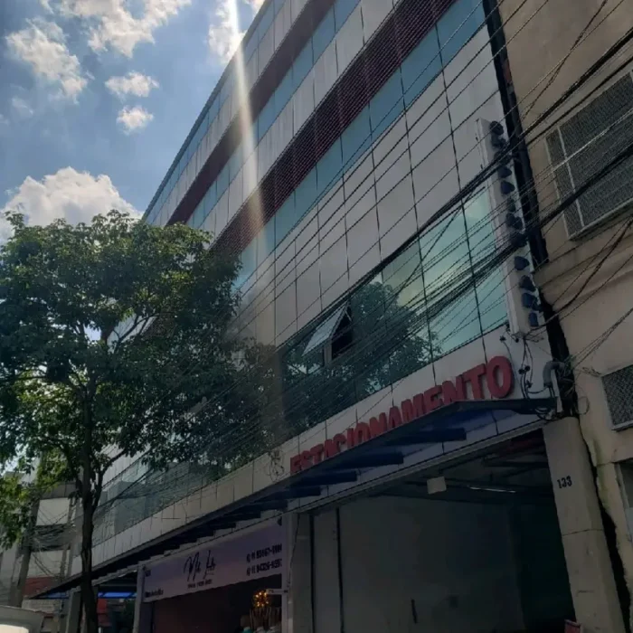 estacionamento-shopping-pari-rua-vitor-hugo-133_fachada_290120251426-1