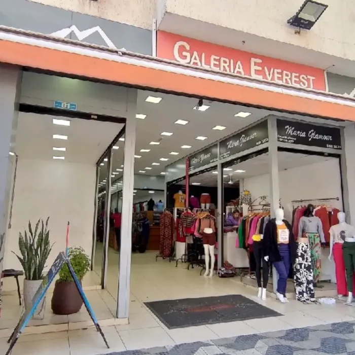 galeria-everest-rua-carnot-106_fachada_050520250954.webp