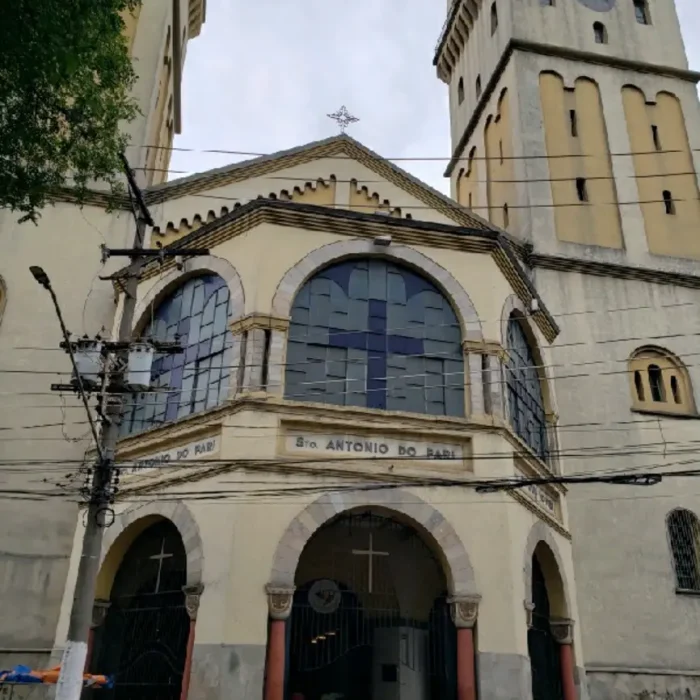 igreja-santo-antonio-do-pari-praca-padre-bento-13_fachada_140120251442-1