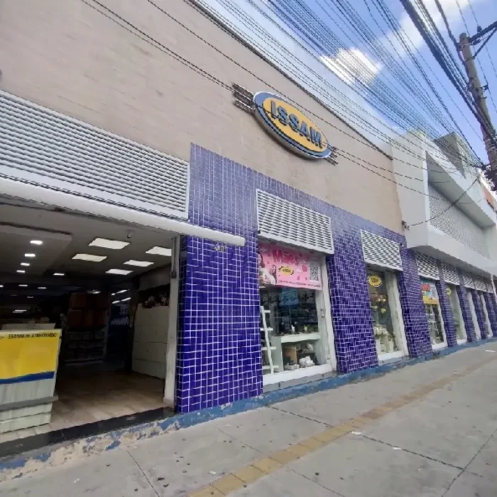 issam-avenida-vautier-468