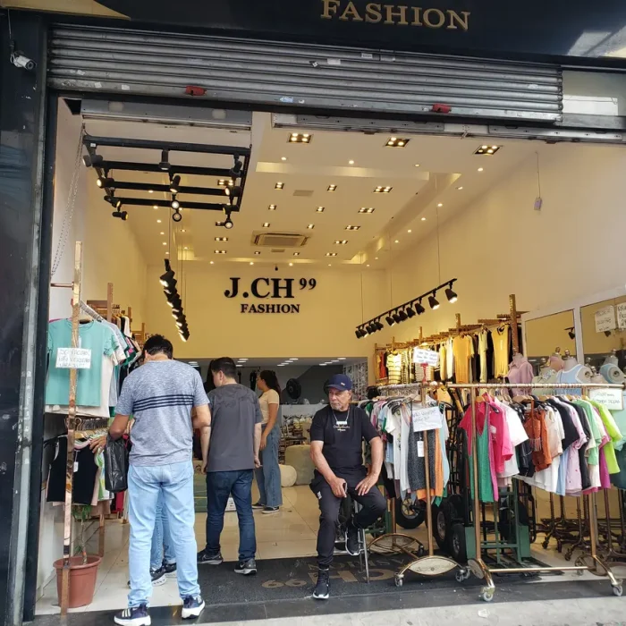 j-ch99-fashion-rua-oriente-202_fachada_131220240212.webp