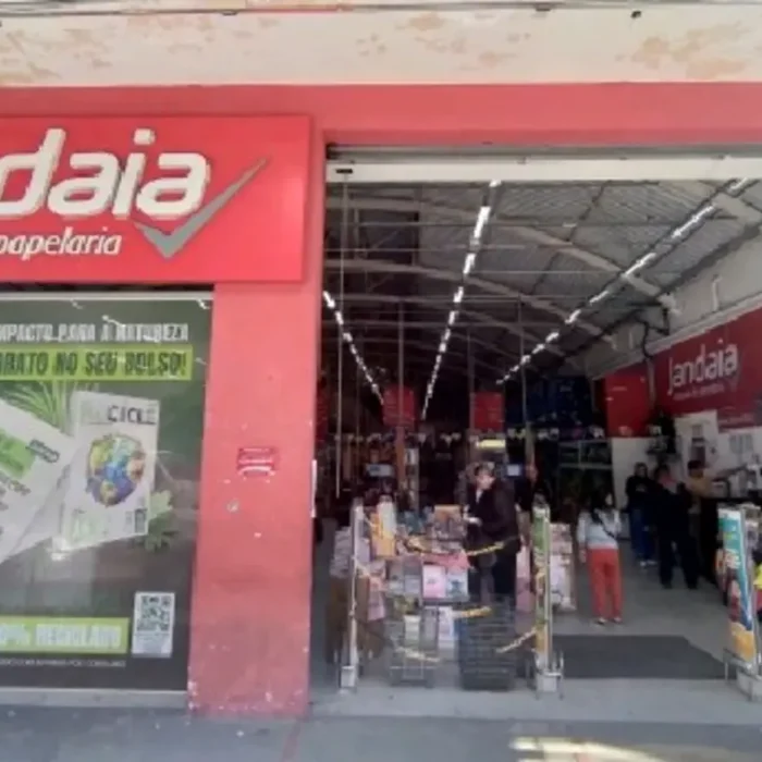 jandaia-rua-rio-bonito-1772_fachada_-2