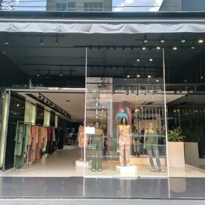 julia-plus-rua-casemiro-de-abreu-440