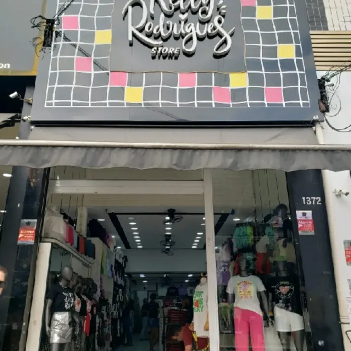 kelly-rodrigues-store-rua-joao-teodoro-1372_fachada_240120250957