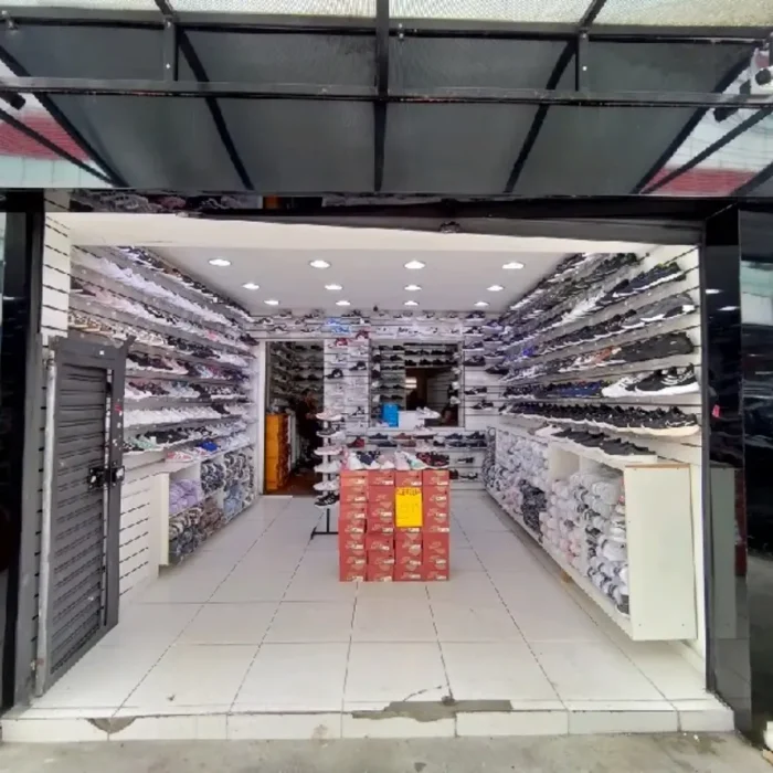 mba-tenis-rua-carnot-167_fachada_280420251225-1