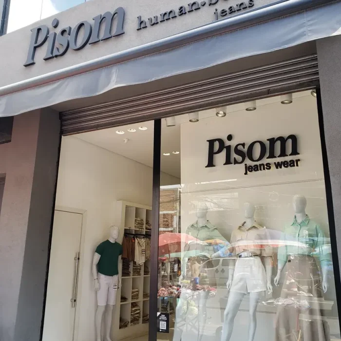 pisom-jeans-rua-oriente-156_fachada_131220240206
