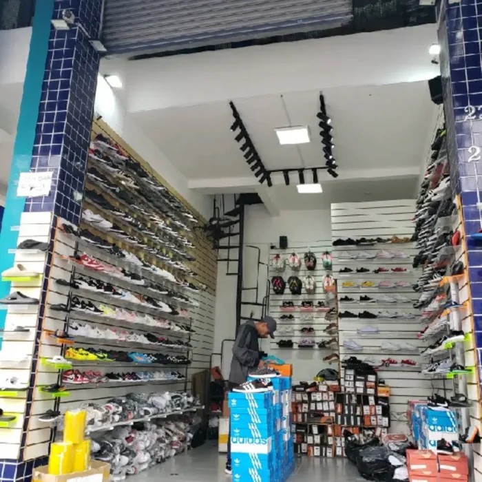 teddy-tenis-rua-hannemann-231_fachada_140120251321