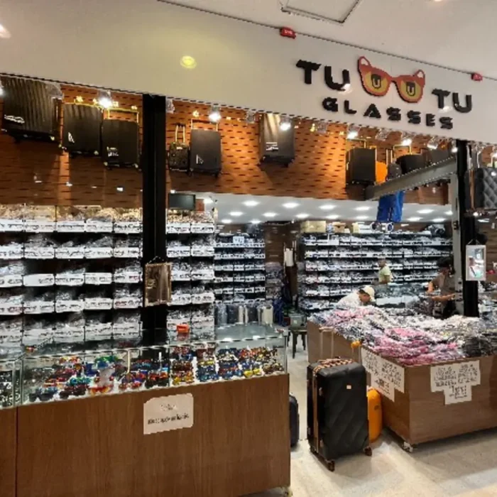 tutu-glasses-yaoyao-rua-barao-de-ladario-670_fachada_260120261612-1