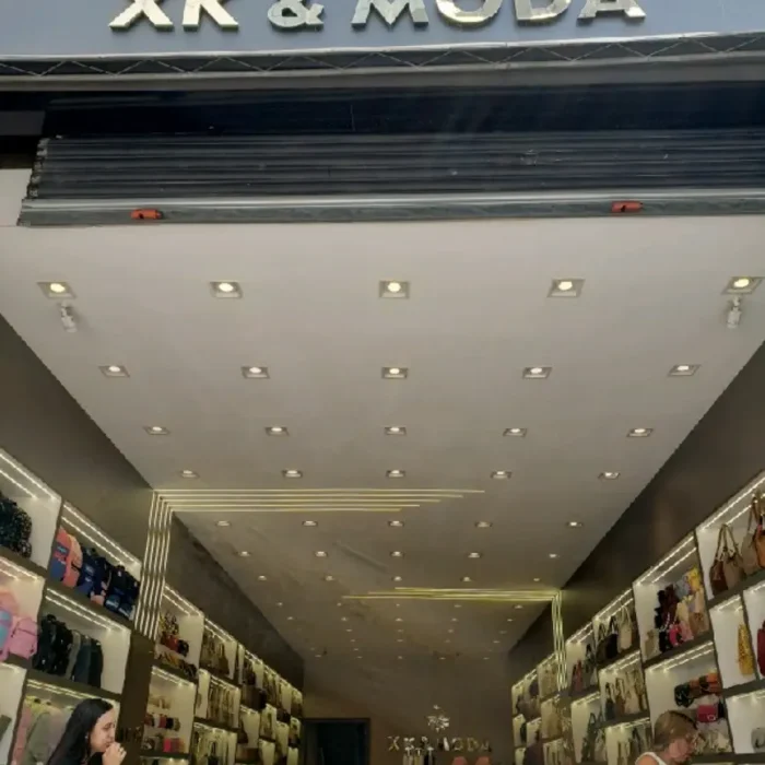 xk-moda-rua-henrique-dias-268_fachada_090120251411